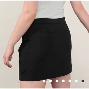 Athleta Brooklyn 16" Mid Rise Black Skort Size 16 Plus w Pockets